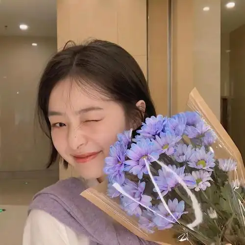 高质量女生头像精致好看真人 全网最火的女生头像合集