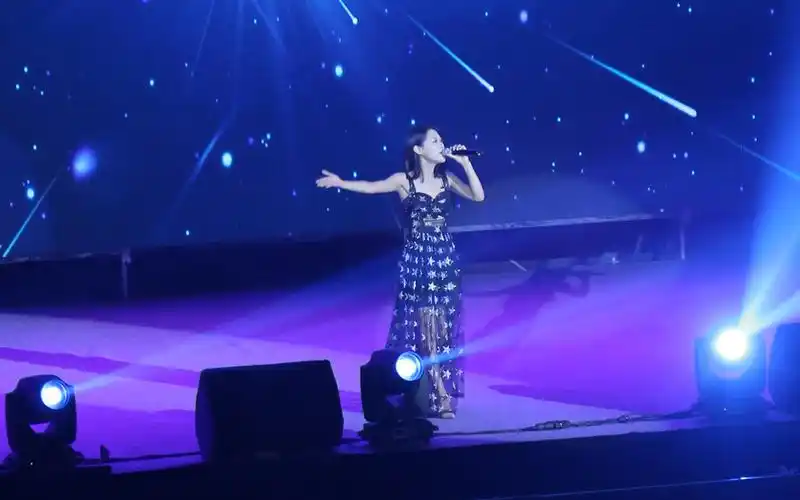 独立音乐人梦然(文 贺茂辉 /图 周健 )