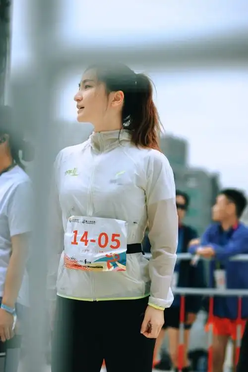 演员郑清文@冉倩93@孙爽小太阳@王艺tong曈曈@杨孟潇@李初念团结就