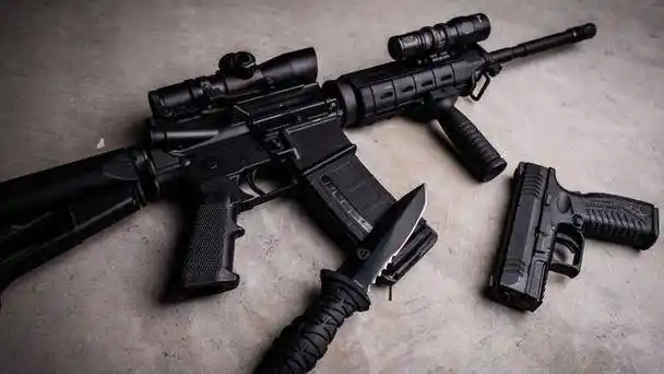 做工精良的ar-15自动步枪都有哪些设计亮点?_射击时_现代化_武器