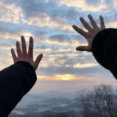 情侣手图头像高清唯美浪漫的手控情侣头像真人图片