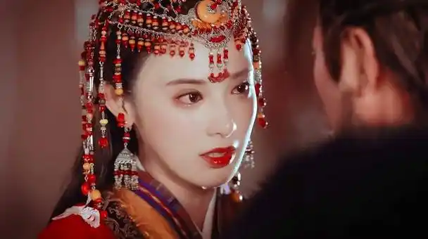 东宫多虐人?彭小苒哭戏有看头!李木戈将每一帧拍的都堪称壁纸