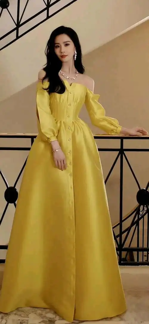 刘诗诗写真壁纸,好多款礼服,每一张图片都好美