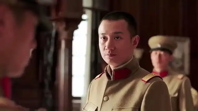 少帅:财政已经不够军队开支,张学良愤怒裁军,40万只留15万|文章|年代