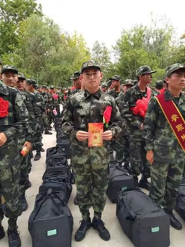 送新兵踏征程金乡县举行2019新兵入伍欢送仪式