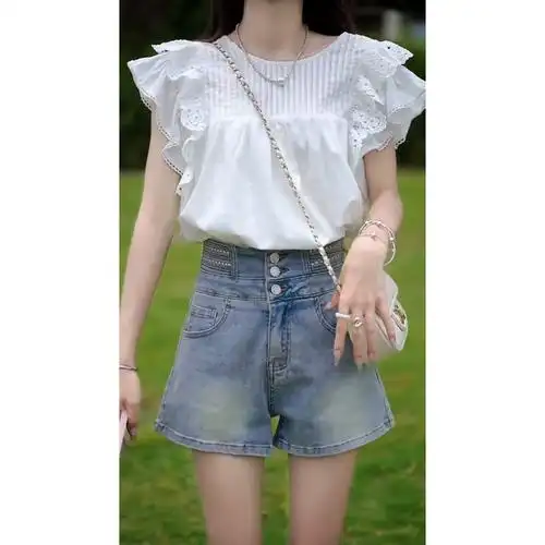 新款百搭双层蕾丝拼接纯色气质上衣高腰显瘦牛仔短裤套装