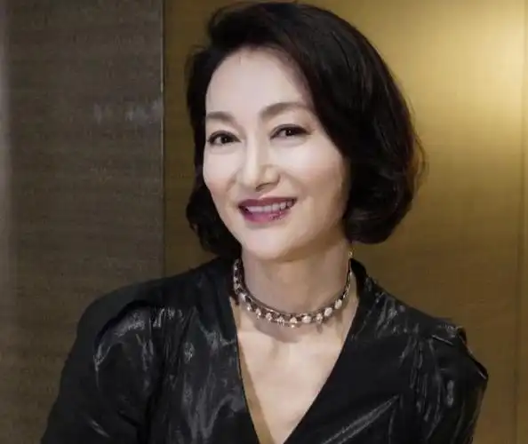 老艺术家打破限制娱乐圈气象焕然