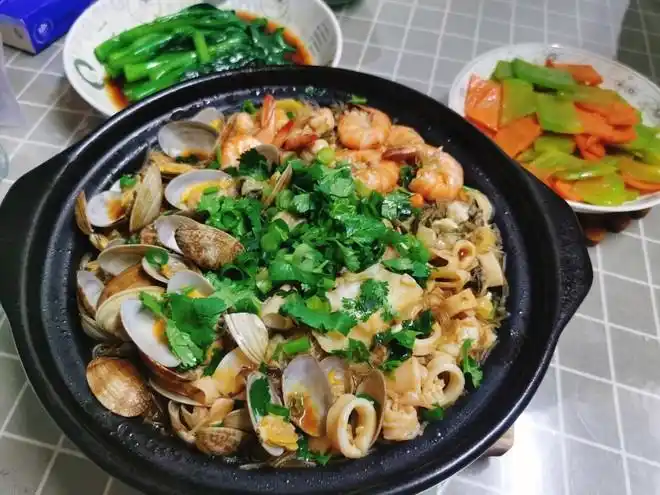 海鲜粉丝煲