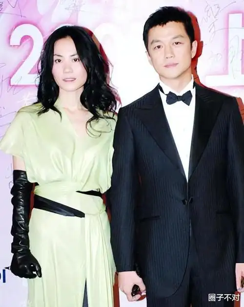 恋爱|窦唯|记者|谢霆锋|金曲奖|华语音乐|华语歌手|二婚老伴_网易订阅