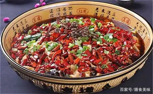 喷香"麻辣"水煮牛肉,四川民间最辣,最美味的硬菜,圈粉无数!