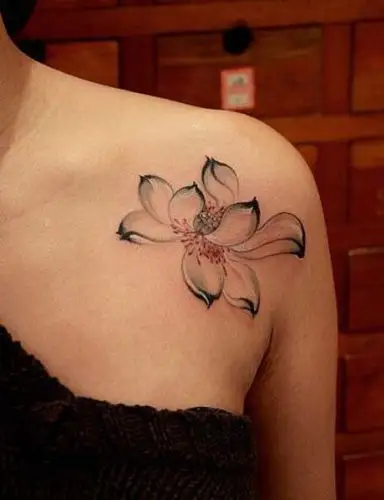 因为他爱你.他把你的兴趣也变成了他的兴趣.还是因为他爱你.