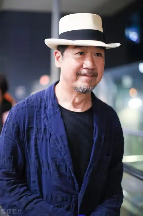 张国立有几个孩子?(张国立的3个儿女)(1)