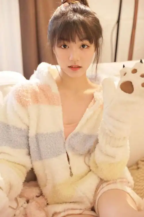 2023贺美琦萌系甜美女孩,加油美少女