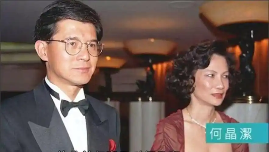 不过霍震霆先人一步,罗康瑞心中也充满了遗憾,自从他知道她过得不好