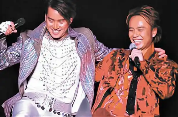 李克勤一直都把谭咏麟视为父亲,他们用几十年演绎了一段父子情