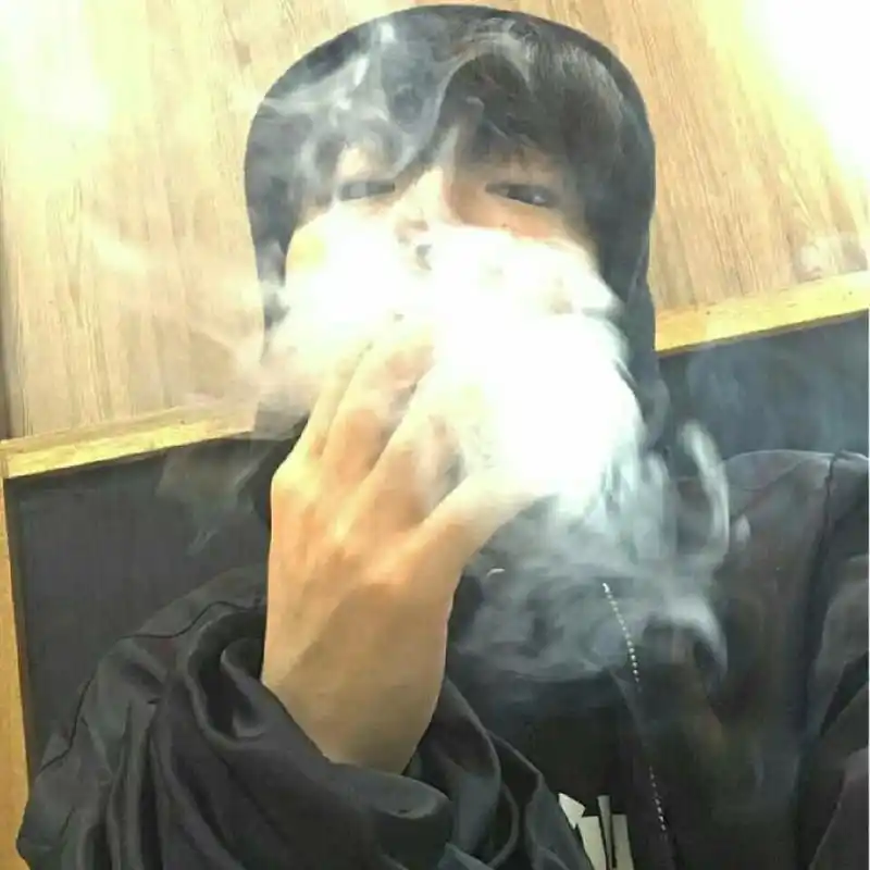 抽烟男头,痞帅痞帅的