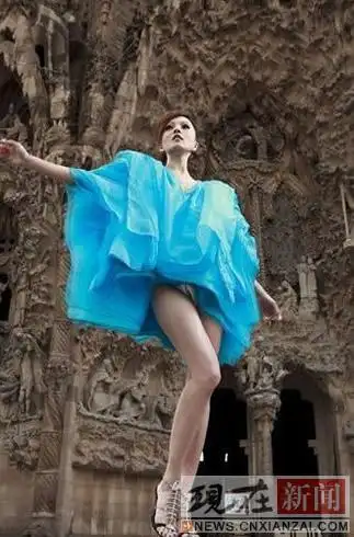 张韶涵纯情公主变蓝色妖姬 性感写真让鼻血飞