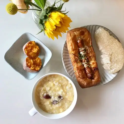 一人食 早餐# 粥面包烤红薯柚子