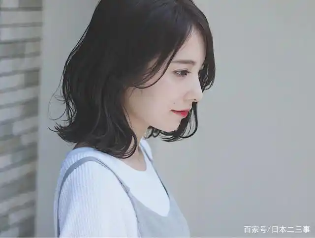 2021日本女生的初秋"发型",这样剪头发,温柔气质,更有女人味