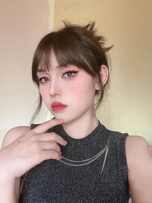 轻颜相机拍照真的绝