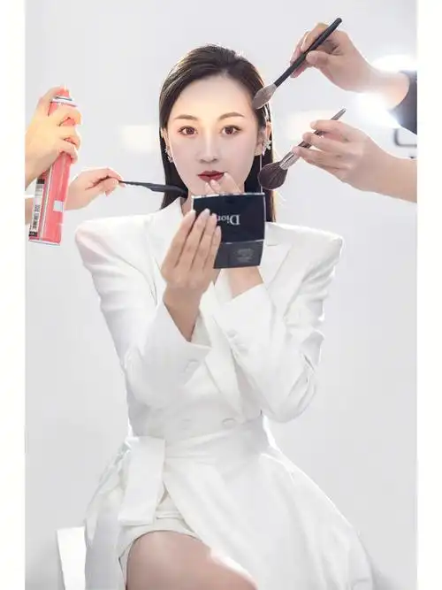 西装写真形象照发现自己的另一面