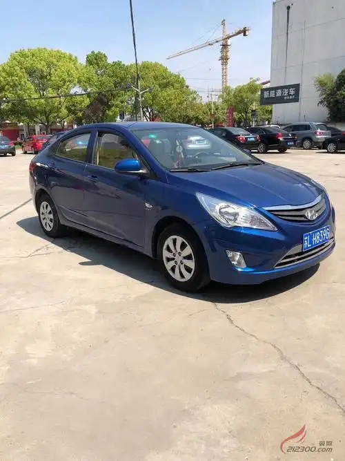 13年现代瑞纳14手动省油动力强劲合资车价格便宜