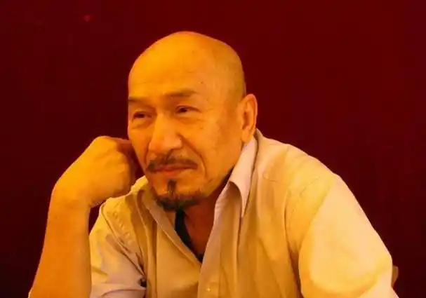 原创被香港艺人尊称大哥八卦缠身却能全身而退曾志伟到底有多牛