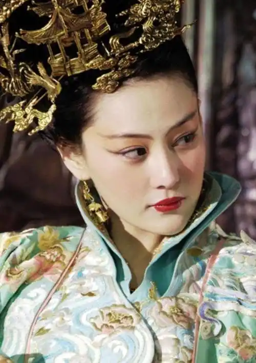 为了让新作《龙门飞甲》引起更高关注度,徐克向张馨予抛出了橄榄枝