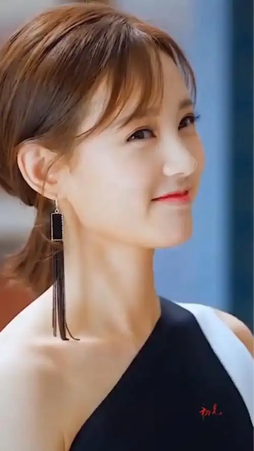 李一桐,山东省济南市,中国内地女演员,亚洲最美女神_手机新浪网