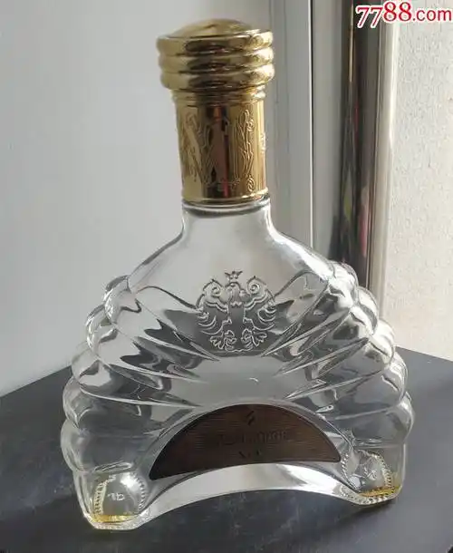 凯斯蒂隆xo白兰地酒瓶