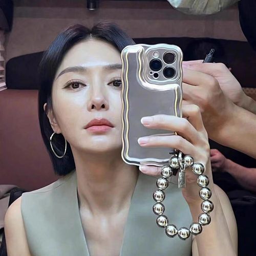 秦岚明星同款酷图适用苹果14promax手机壳新款iphone14保护套高级感带