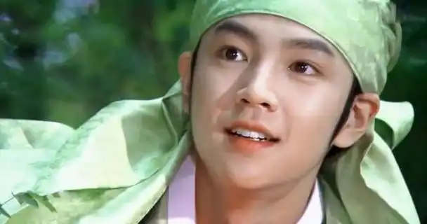 韩国新生代男神花期太短?三十一过,个个脸肿脖子粗,帅哥变大姨