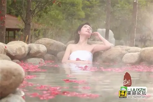 这么冷的天,来一场说约就约的泡!