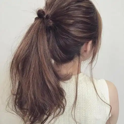 不可不知日本女孩的新欢发型 甜甜圈马尾3步骤甜美登场!