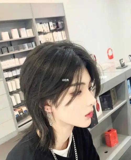 狼尾发型图片学生女,女生狼尾发型图片-图片大观-奇异网