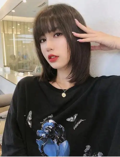 甜过初恋的齐肩发型