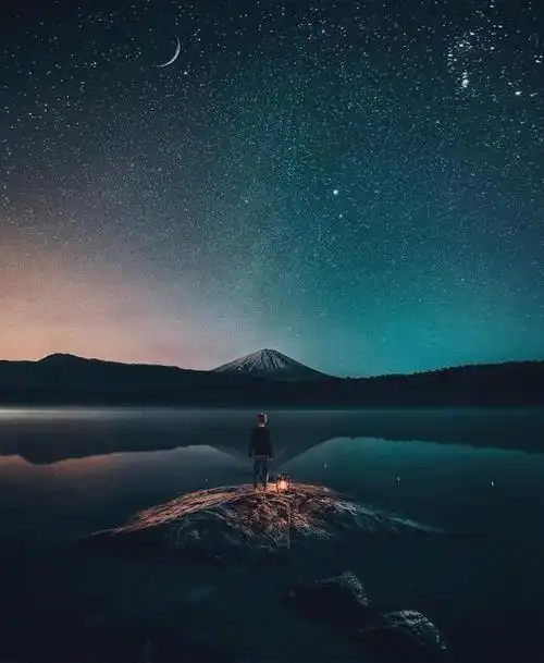 qq说说伤感心情短语总有一句刺痛你的心