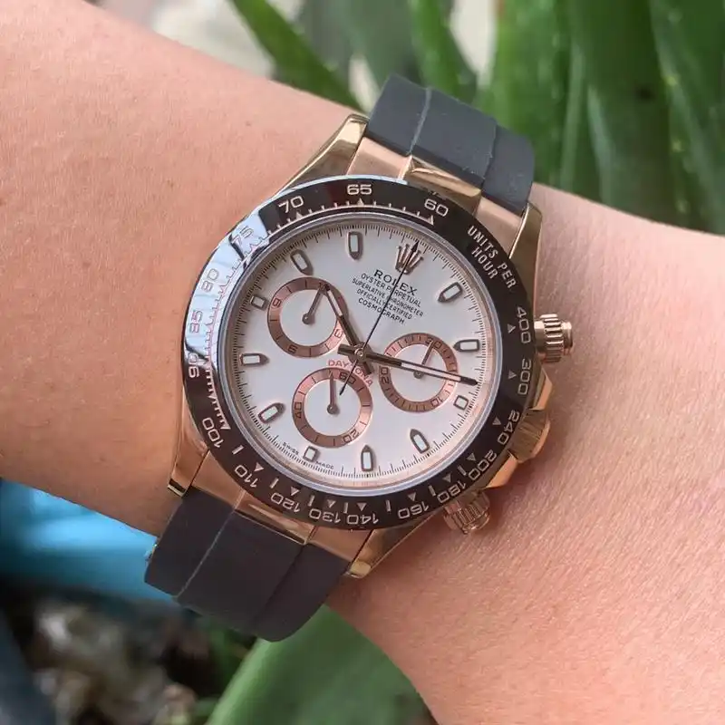 劳力士玫瑰金橡胶迪通拿自动机械计时男表 @看表这里810485408