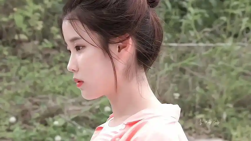 李纯信的丸子头真的很可爱很惊艳#iu