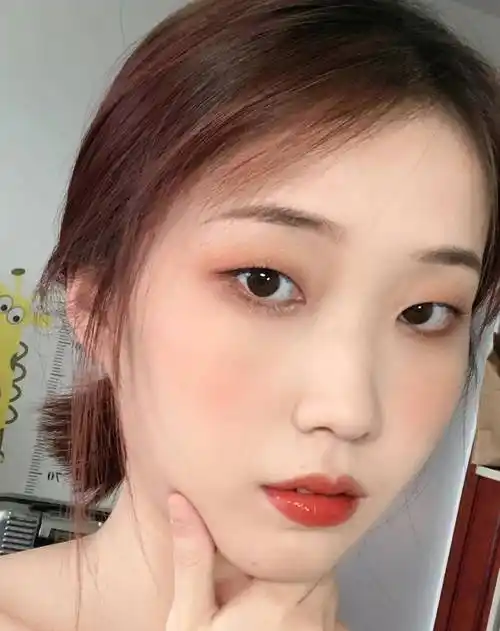 单眼皮女生太美只要有这几点气质出众辨识度还高别人都羡慕