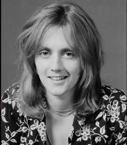 最近很吃roger taylor的颜值!!