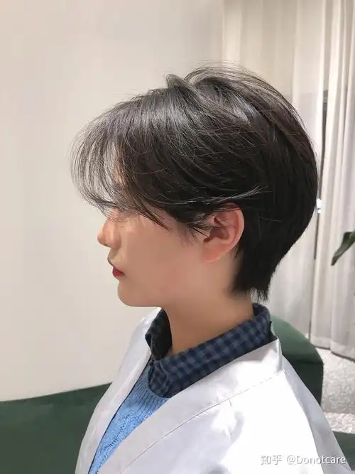 有没有酷酷的女生短发推荐