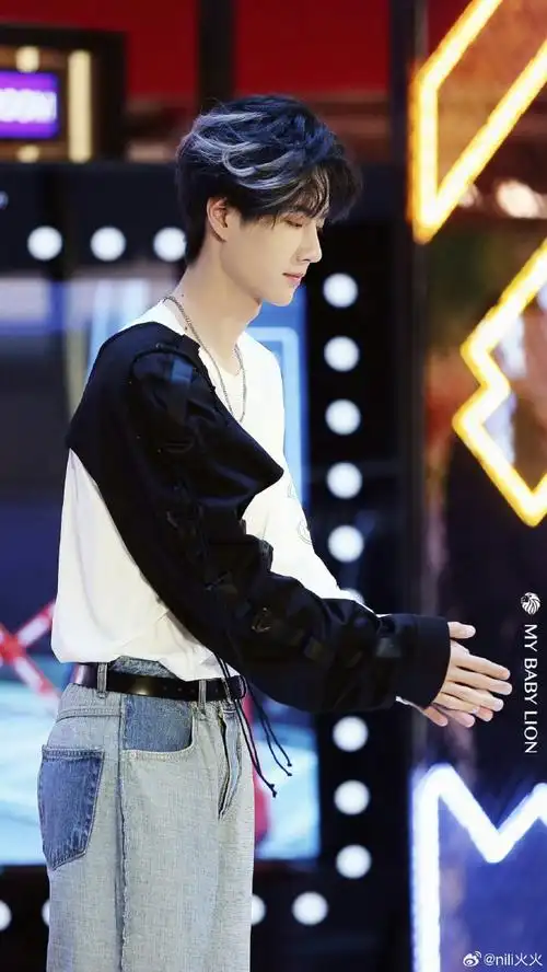 王一博##爱豆封神照接龙