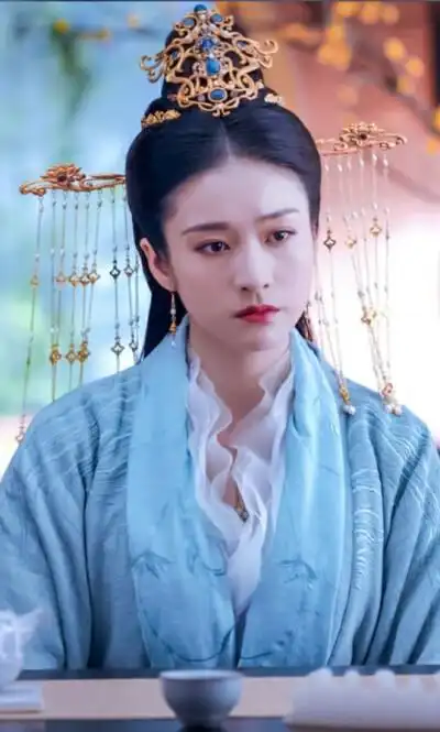 张雪迎白发剧照