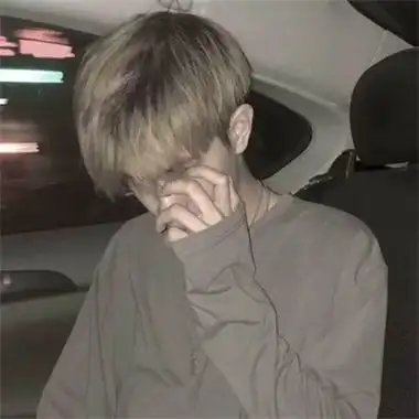 精选伤感颓废男生个性头像图片