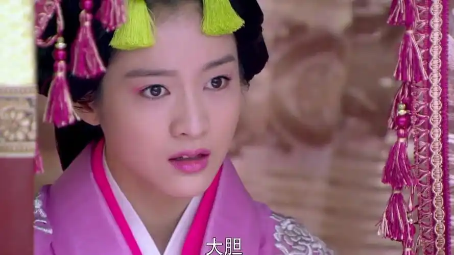 班淑传奇:公主出行被当街阻拦,竟凭空多了个妹妹,公主气炸了