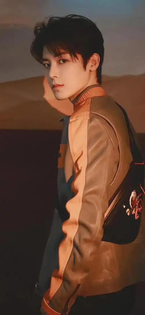 明星系列壁纸～侯明昊