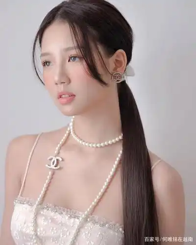 越南零零后,美女歌手