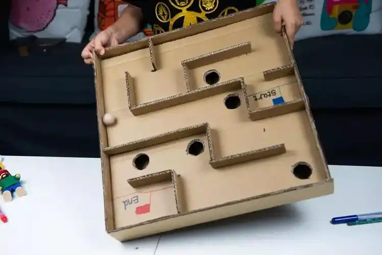 小手工纸盒机器人亲子手工diy弹珠迷宫小黑手自制玩具系列