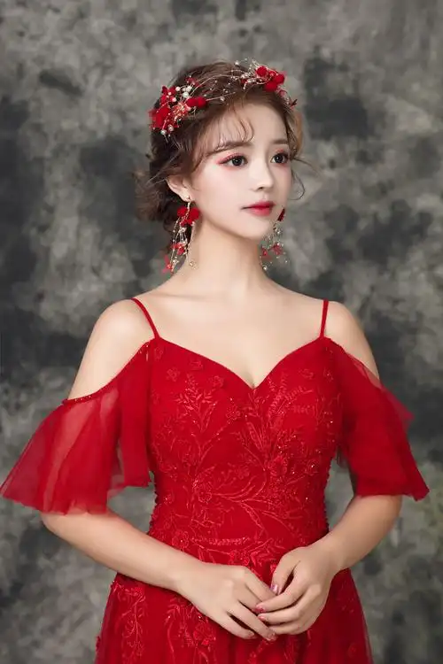 新娘敬酒服头饰2021新款结婚发饰耳环红色仙美毛绒球中式超仙配饰